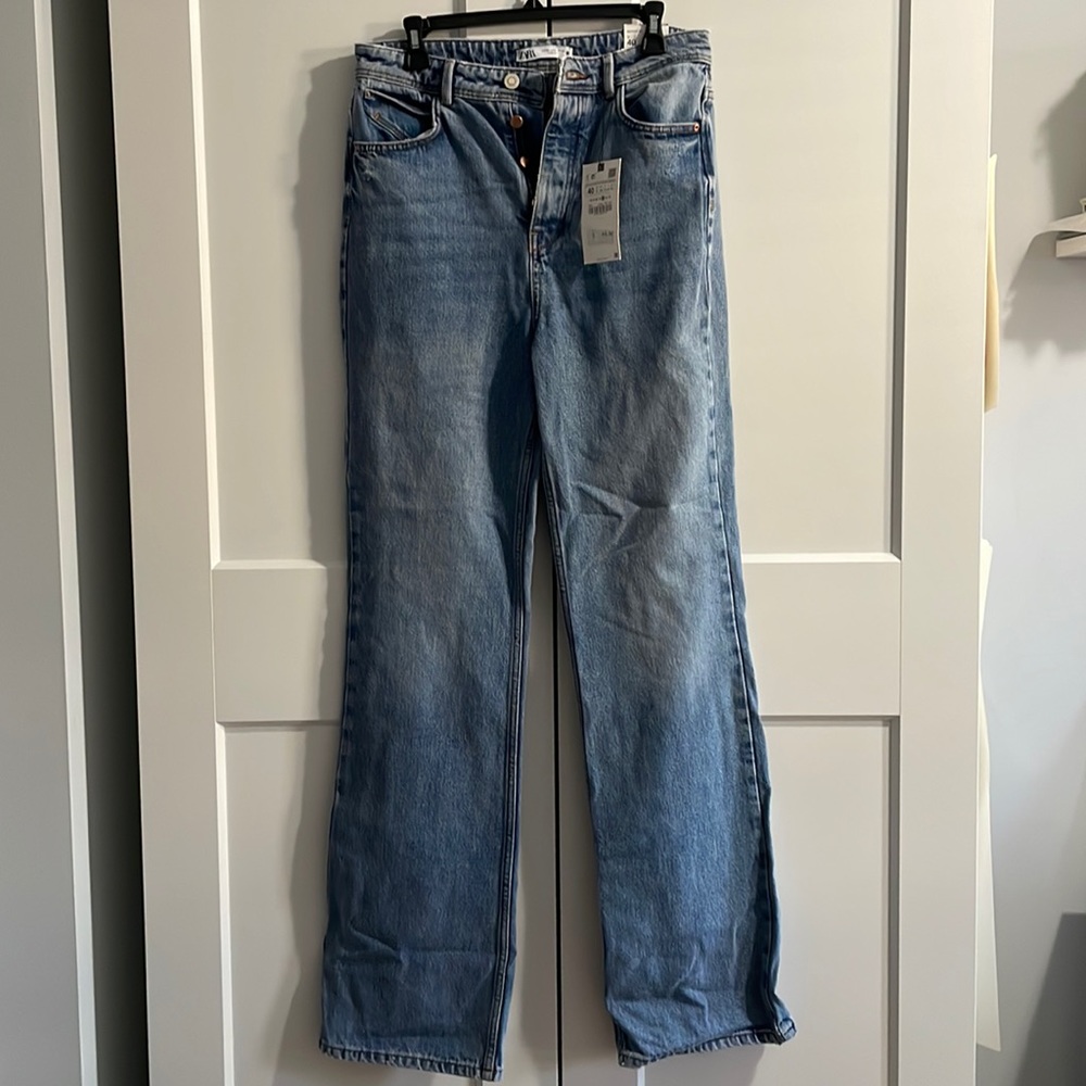 NEW WITH TAGS Zara Bootcut Jeans, Size 8